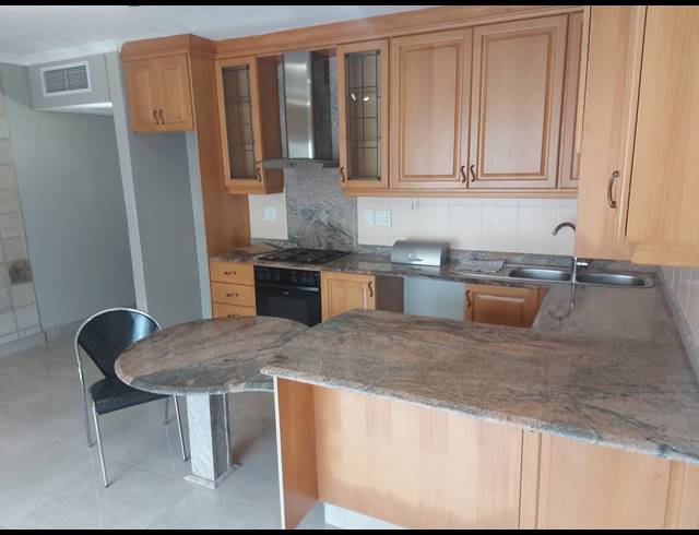 1 BEDROOM APARTMENT TO LET IN UMHLANGA RIDGE